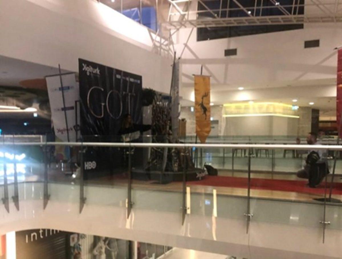 Game of Thrones Dizisinde Ölen Karakterler İçin İstanbul’da Lokma Dağıtıldı