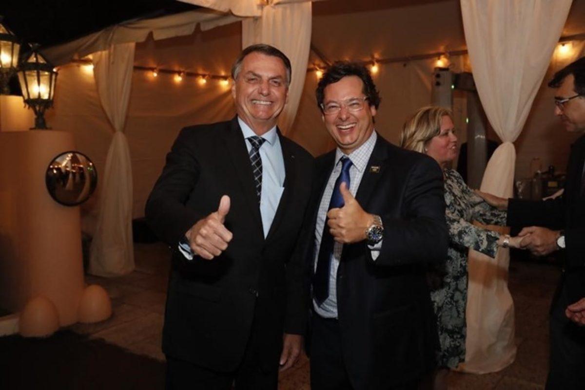 Trump’la Görüşen Brezilyalı Bakanda Corona Virüsü Tespit Edildi