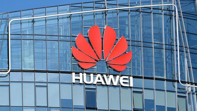 Huawei, ABD Yasağından Sonra 1 Milyar Dolarlık Finansman Arıyor