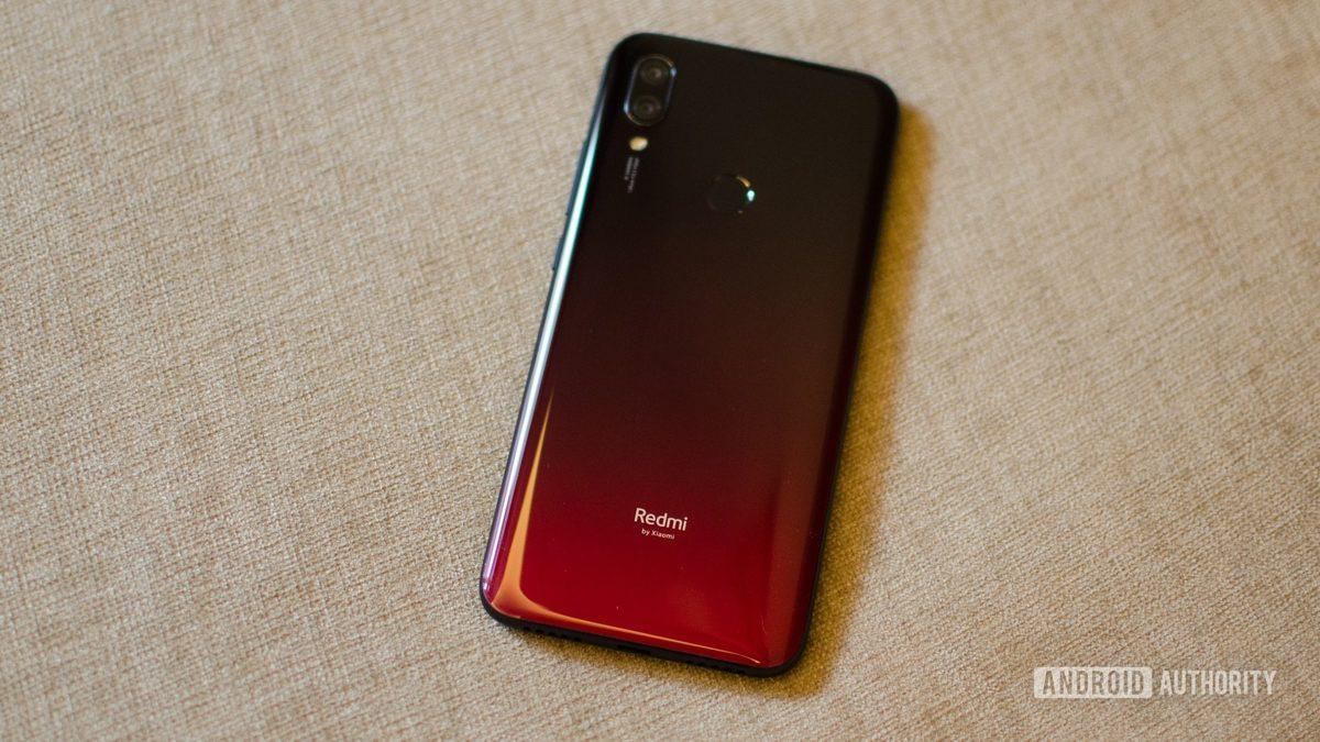 Redmi K20 ve K20 Pro, Polonya’da Xiaomi Markası Altında Satışa Sunulacak