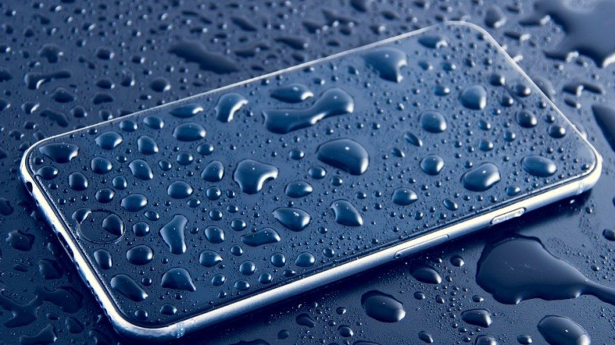 Telefonunuzu Temizlerken Yapmanız ve Yapmamanız Gereken 11 Şey