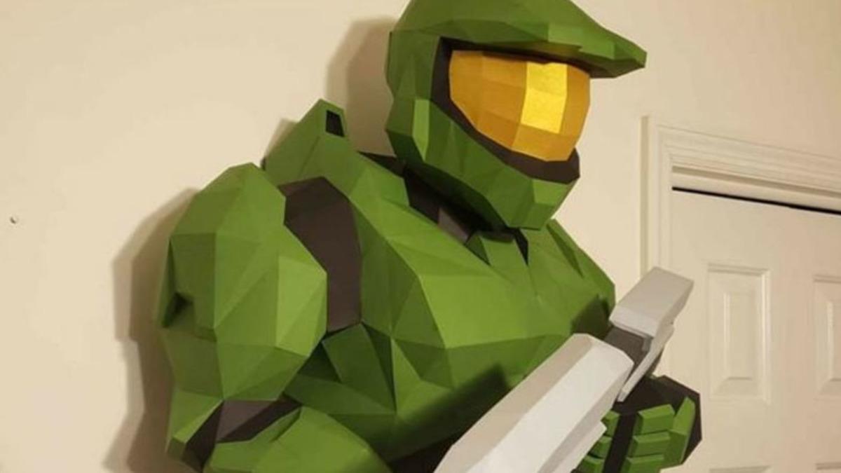 Bir Reddit Kullanıcısı, 231 Parça Kağıttan Master Chief Figürü Yaptı