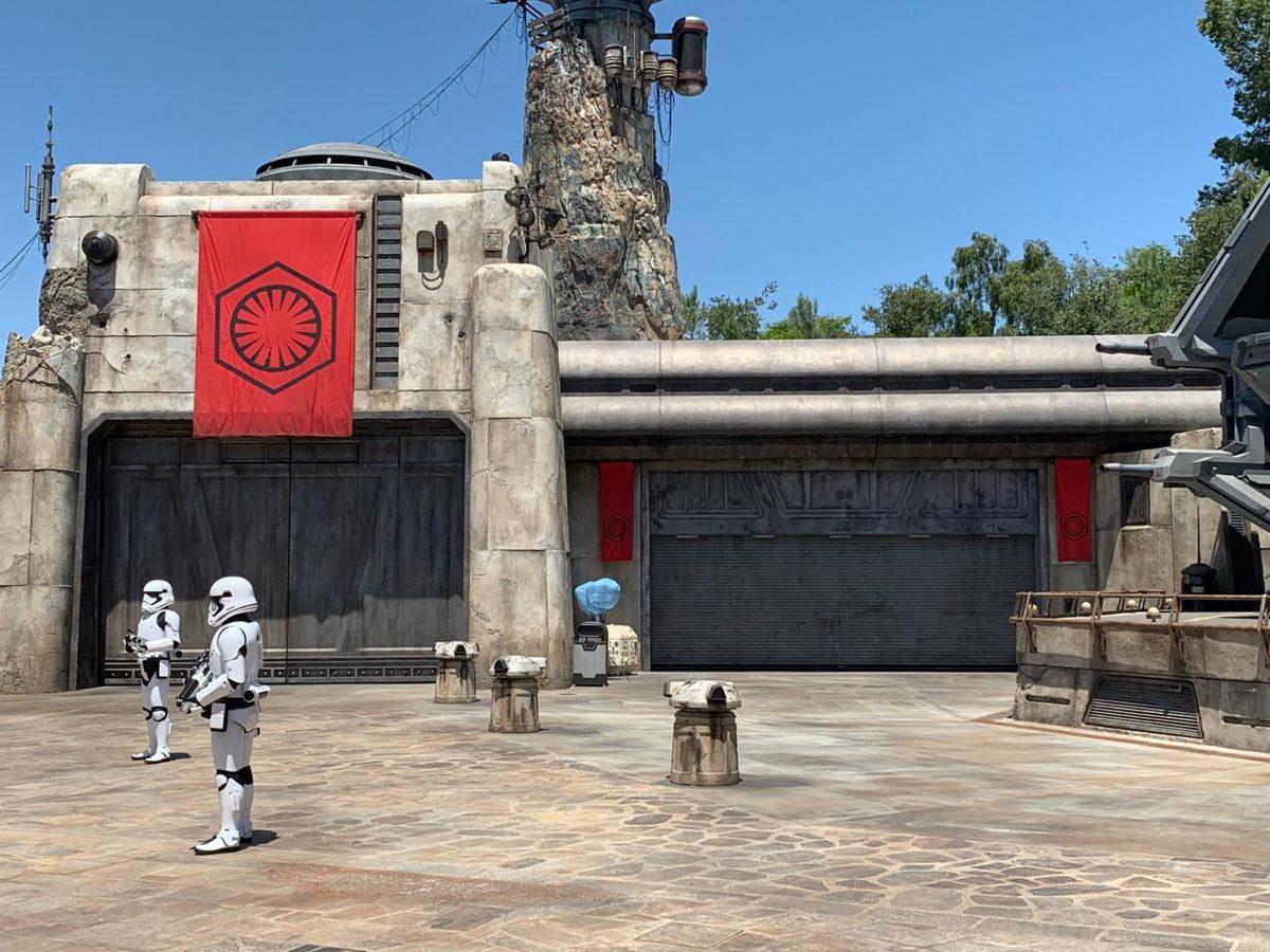 Disneyland’in Girince Çıkmak İstemeyeceğiniz Yeni Bölümü Star Wars Galaxy’s Edge Tanıtıldı