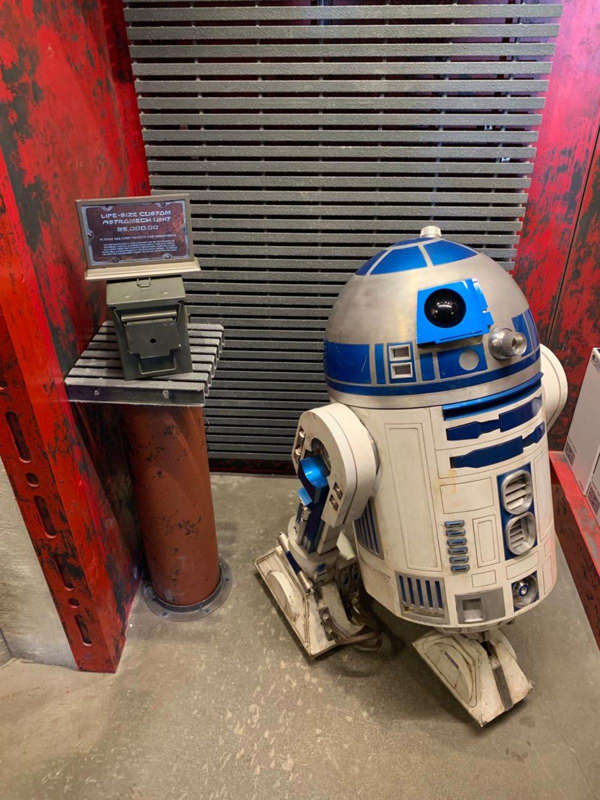 Disneyland’in Girince Çıkmak İstemeyeceğiniz Yeni Bölümü Star Wars Galaxy’s Edge Tanıtıldı