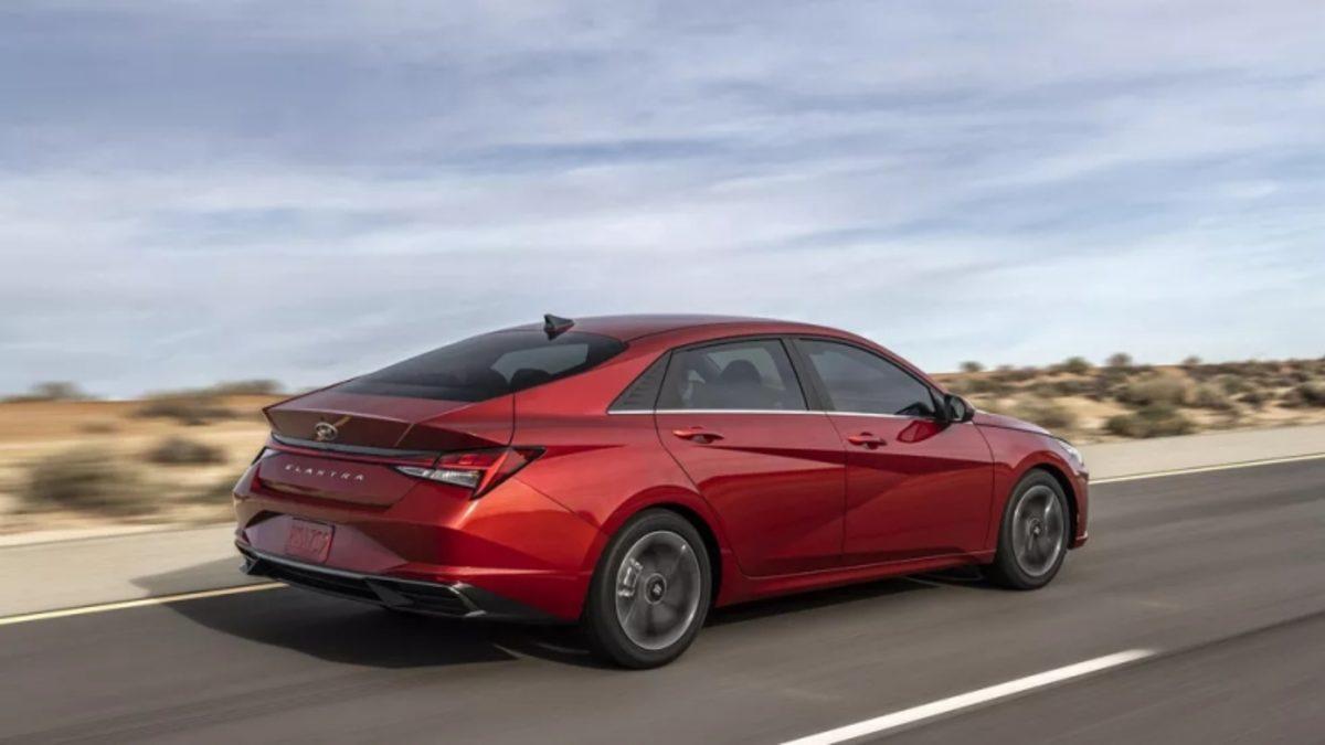 Büyük Bir Değişim Geçiren 2020 Hyundai Elantra Tanıtıldı