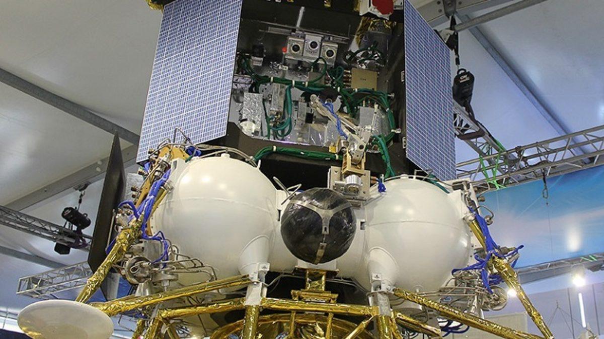 Rusya, 45 Yıl Sonra İlk Kez Ay’a Uzay Aracı Göndermeyi Planlıyor