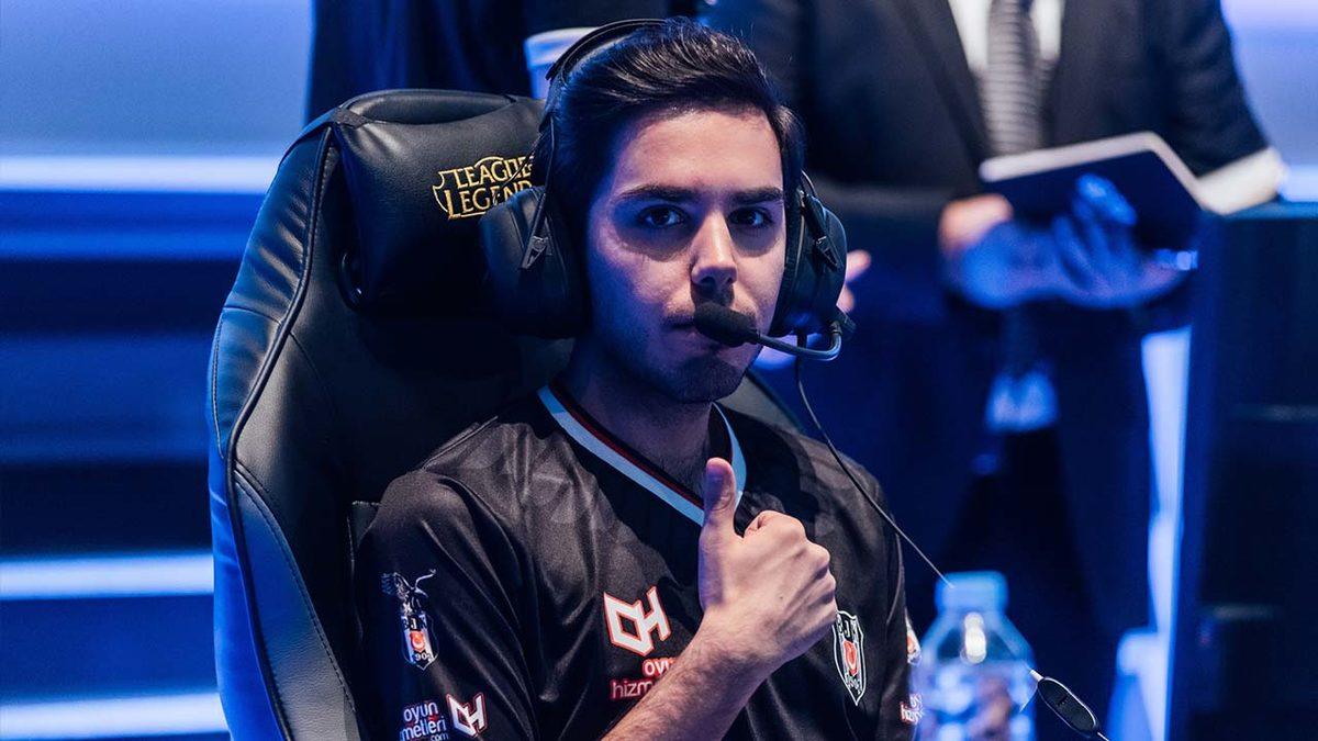 Twitch ve Facebook Yayınlarını Saatlerce Takip Edebileceğiniz En Popüler Yayıncılar