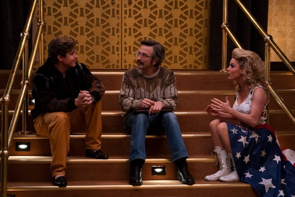 Netflix, GLOW Dizisinin 3. Sezonu İçin Tarih Verdi