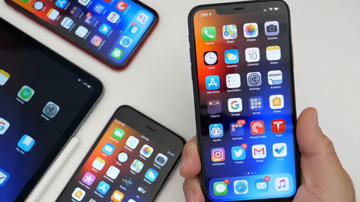 iOS 13.4’lü Tüm iPhone’ların Batarya Süreleri Test Edildi (Video)
