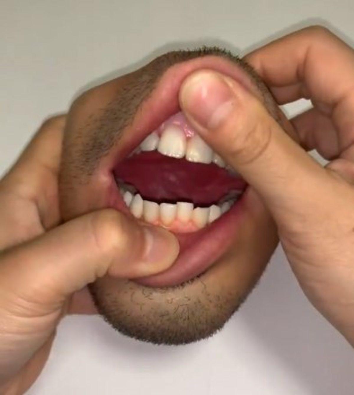 Kısa Süre İçinde Viral Hale Gelen ’İnsan Yüzlü’ Cüzdan (Video)