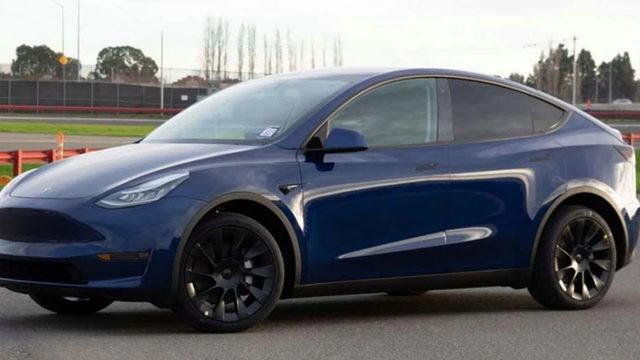 YouTuber, Tesla Model Y’nin Kalkış Performansını Test Etti (Video)