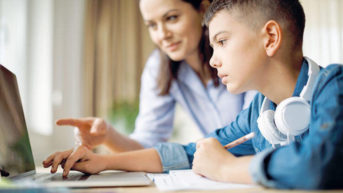 Uzaktan Eğitim Bugün Başladı: Merak Edilen Tüm Sorular ve Cevapları