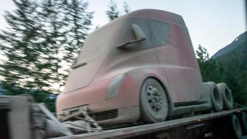 Tesla’nın Elektrikli Kamyonu Semi, Kış Testinden Dönerken Görüntülendi