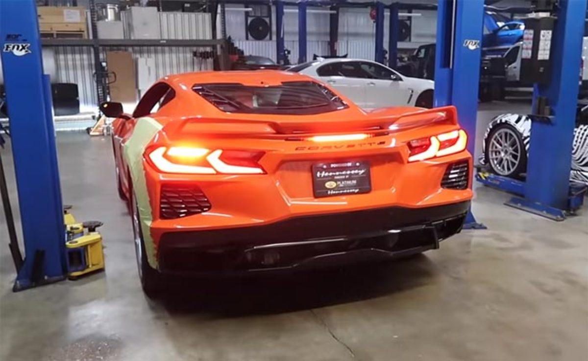 Dünyanın İlk Çift Turboşarjlı Corvette’inin Kulağınızın Pasını Silip Atan Motor Sesi (Video)