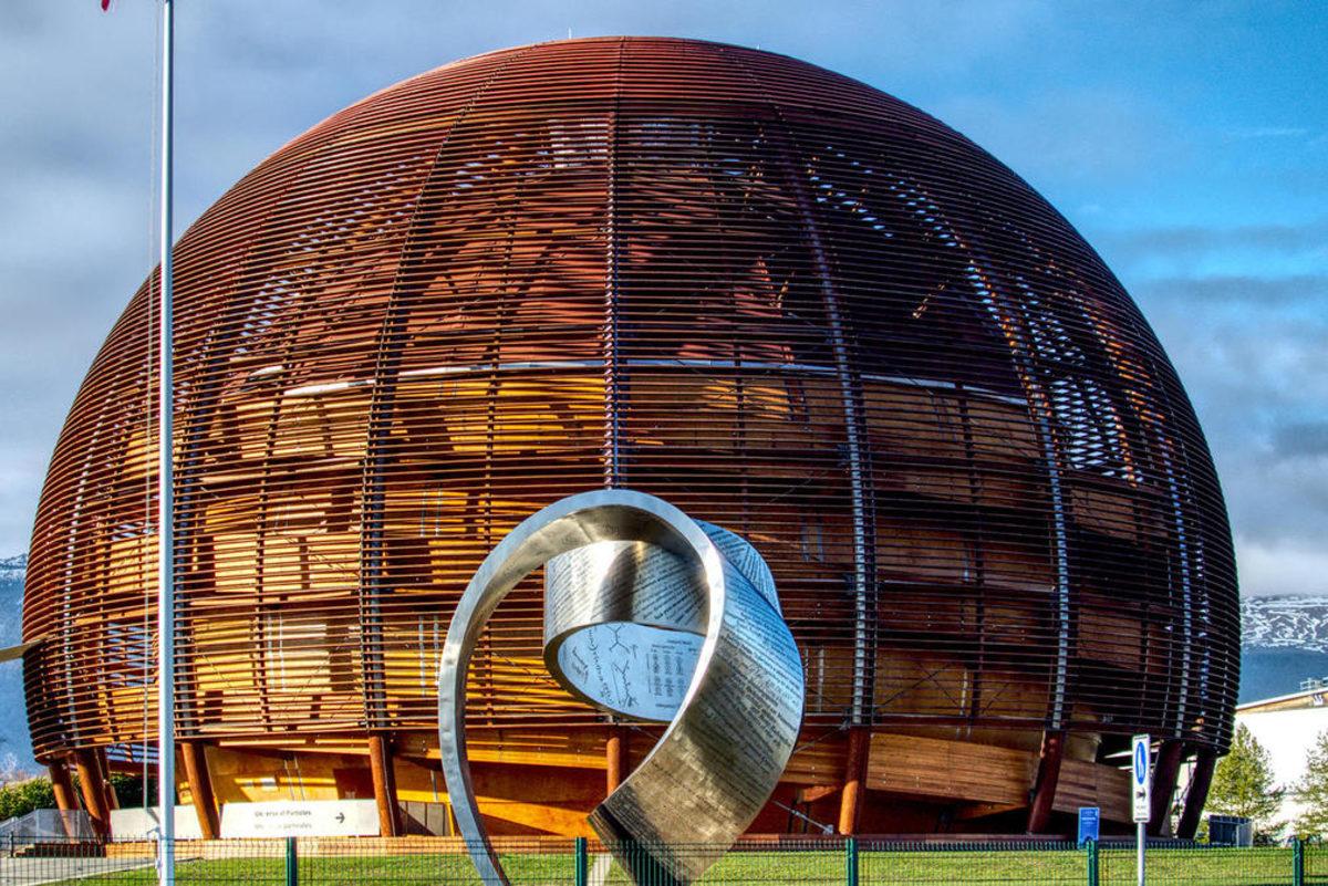 Dünyanın Lider Bilimsel Araştırma Organizasyonu CERN, Microsoft’la Yollarını Ayırıyor
