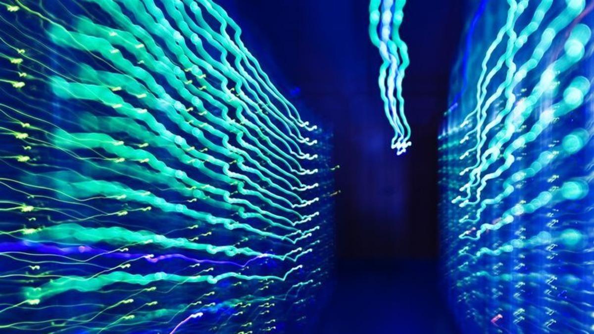 Dünyanın Lider Bilimsel Araştırma Organizasyonu CERN, Microsoft’la Yollarını Ayırıyor