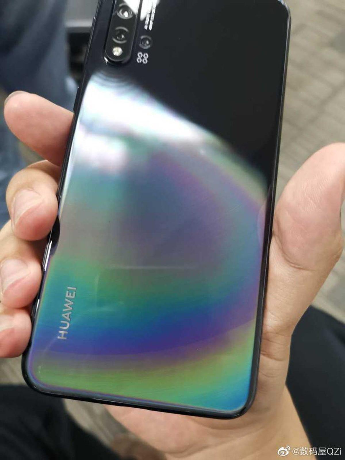 Huawei Nova 5’in Fotoğraflarıyla Beraber Hangi Yonga Setine Sahip Olacağı Ortaya Çıktı