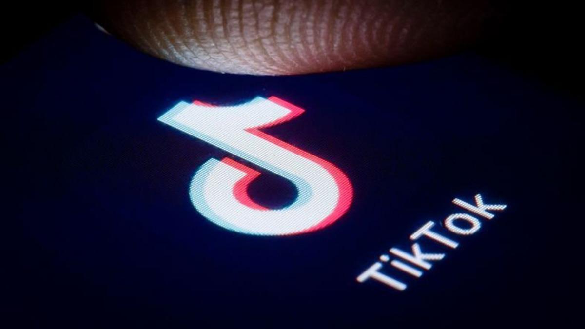 Eşinin TikTok’u Kullanmasını Yasakladığı Bir Kadın İntihar Etti
