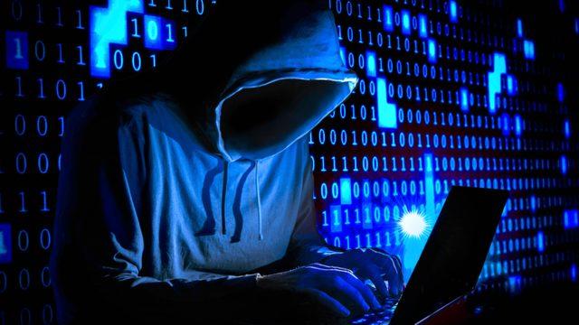 Gizemli Bir Hacker Grubunun Kurumsal e-Posta ve FTP Trafiğini İzlediği Söylendi