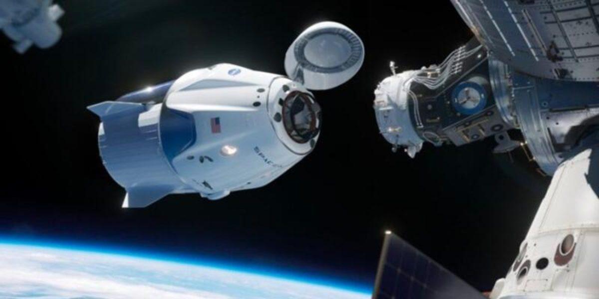 NASA, Ay Yörüngesindeki İstasyona SpaceX ile Kargo Gönderecek