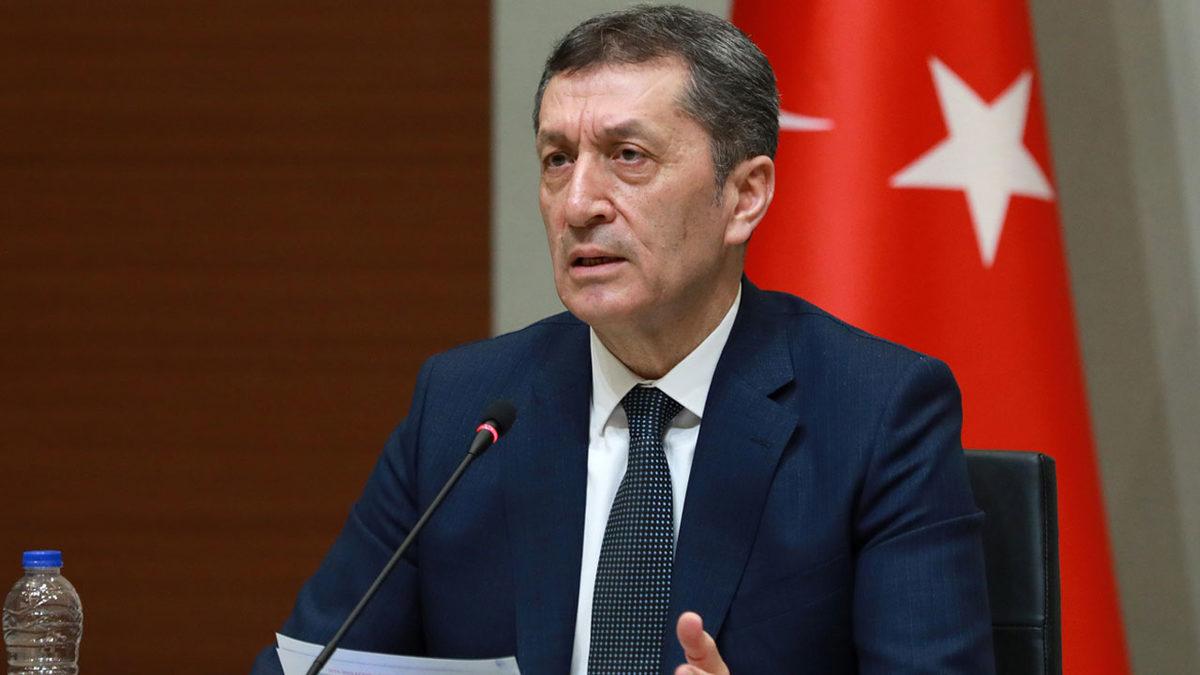 Ziya Selçuk: YKS ve LGS’de Çıkacak Soruların Konu Dağılımı Duyurulacak