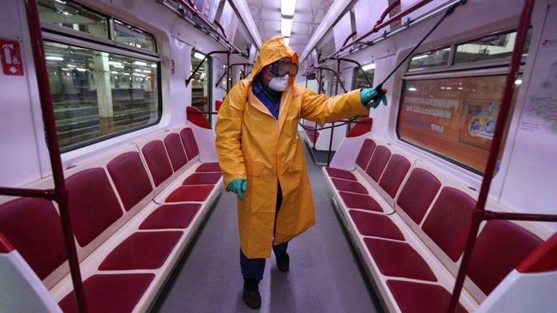 Ukrayna’da Otobüste Öksüren Adam Dövülerek Otobüsten İndirildi (Video)