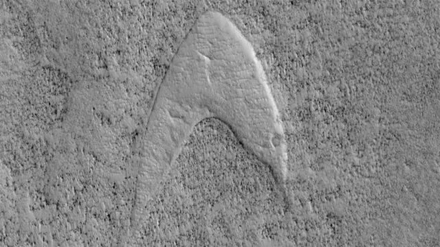 NASA: Star Trek’in Logosunu Mars’ta Bulduk