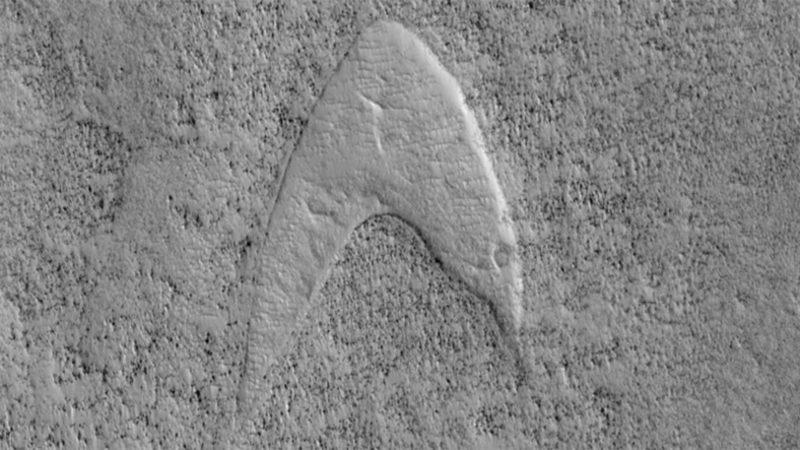 NASA: Star Trek’in Logosunu Mars’ta Bulduk