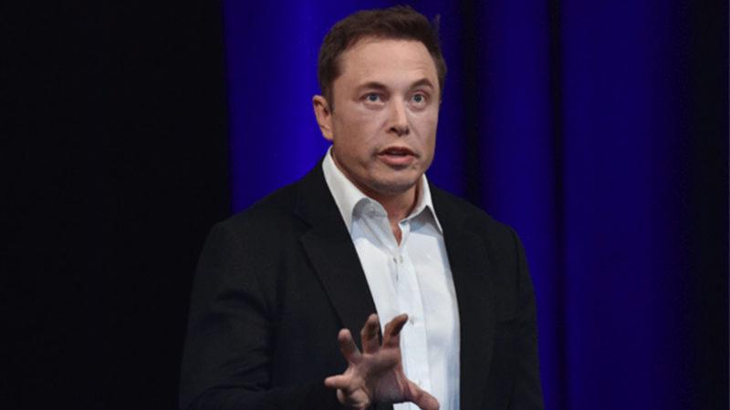 Elon Musk, Suni Solunum Cihazlarını Ücretsiz Dağıtacaklarını Açıkladı