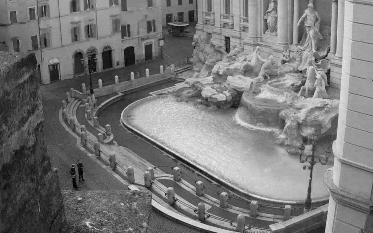 Karantina Altındaki Bir Fotoğrafçı, Güvenlik Kameralarıyla İtalya’yı Görüntüledi