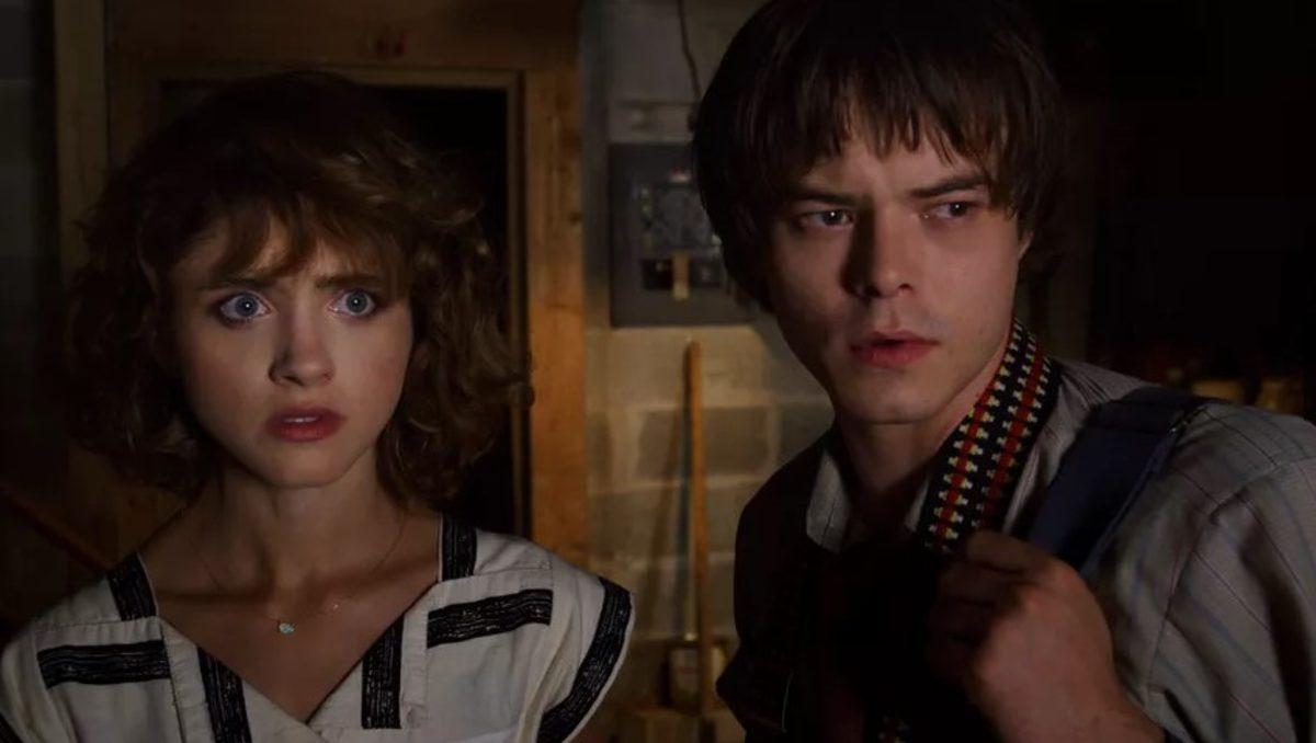 Stranger Things’in 1980’lerden Fırlamış Gibi Görünen Kamera Arkası Görüntüleri Yayınlandı