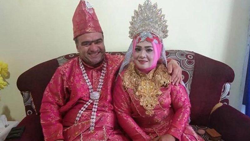 Bir Türk, Google Translate Sayesinde İletişim Kurduğu Endonezyalıyla Evlendi