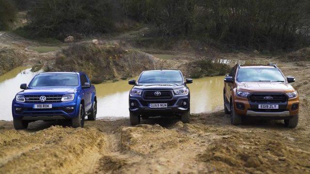 Ford, Volkswagen ve Toyota’nın ’Canavar’ Kamyonet Modelleri Karşı Karşıya Geldi (Video)