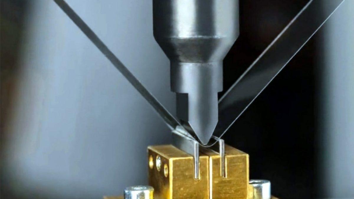 Samsung, Katlanabilir Telefonlarında Ultra İnce Cam Kullanacak