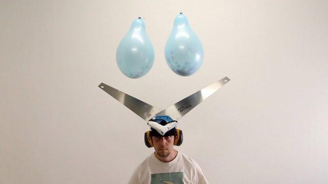 Bıçaklarla Balon Patlatan Norveçli Fenomen Ölümden Döndü