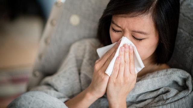 Sağlık Bakanlığı Koronavirüs Vaka Tanımını Değiştirdi: Yalnızca Öksürüğü Olana da Test