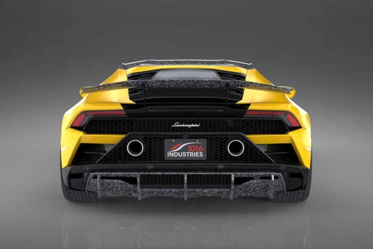 Dünyanın İlk Karbon Fiber Lamborghini Huracan Evo Modeli