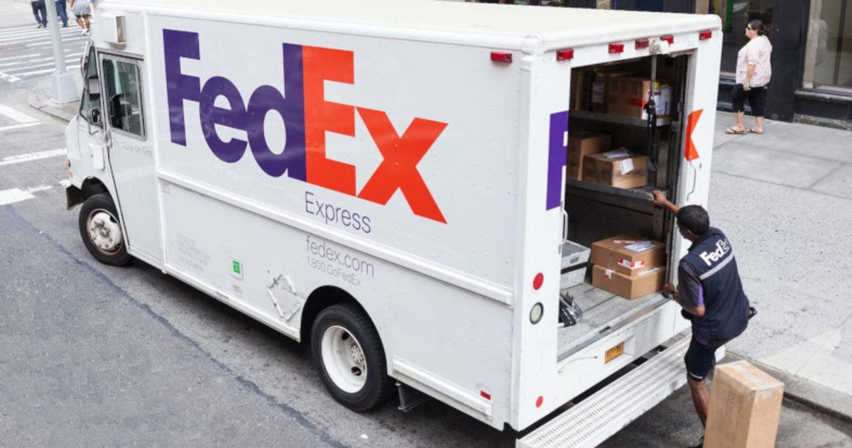 FedEx, Huawei Marka Telefonun Kargolanmaması Konusunda Açıklama Yaptı