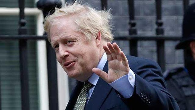 İngiltere Başbakanı Boris Johnson, Koronavirüs Nedeniyle Hastaneye Kaldırıldı