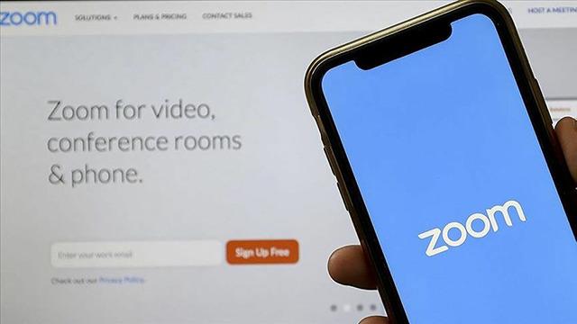 Türkiye’de Zoom Kullanan Öğretmenlerin Maaş Hesabından 58,5 Dolar Kesildi İddiası