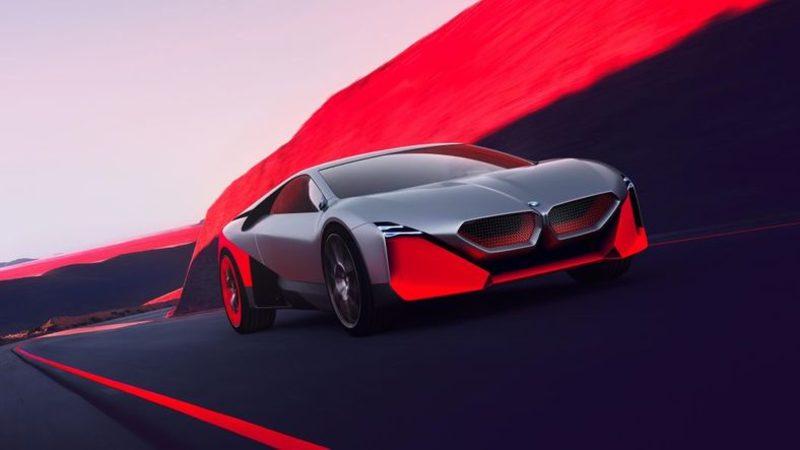 BMW’nin Göz Alıcı Konsept Otomobili Vision M Next Tanıtıldı