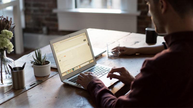 Evden Çalışmanız İçin Ücretsiz ve Ücretli e-Sertifika Veren 9 Platform