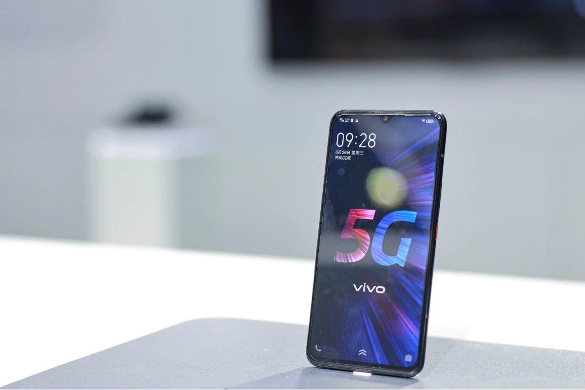 Vivo, İlk 5G Akıllı Telefonu iQOO’yu Duyurdu: İşte Özellikleri