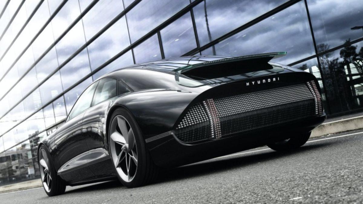 Hyundai’nin Joystick ile Kontrol Edilen Otomobil Konseptine Detaylı Bakış (Video)