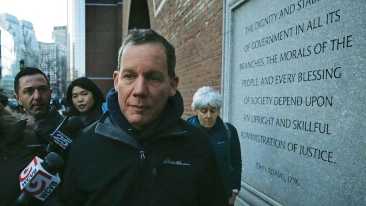 Bir Harvard Profesörünün Koronavirüsü Üretip Çin’e Sattığı İddiası Asılsız Çıktı