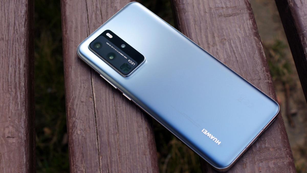 Huawei, P40 Serisine Yeni Özellikler Sunan İlk Yazılım Güncellemesini Yayınladı