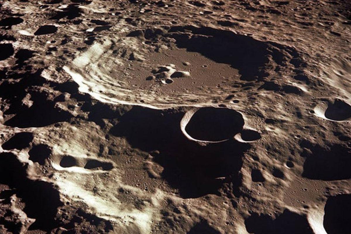 NASA, Ay’ın Yüzeyine Devasa Bir Radyo Teleskobu Kurmaya Hazırlanıyor