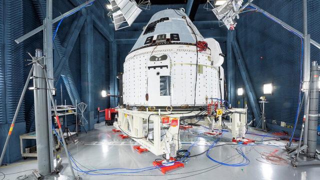 Boeing, CST-100 Starliner Uzay Aracının Paraşüt Testlerini Tamamladı