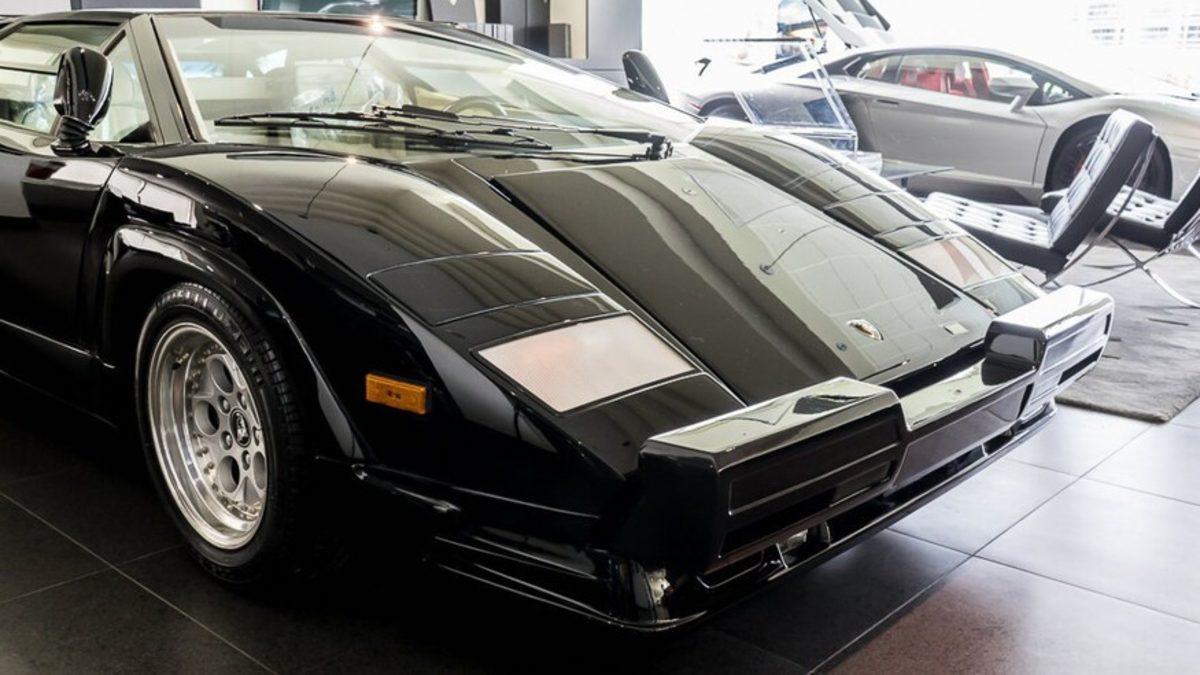 Aynı Lamborghini’yi 3 Kez Satıp Geri Alan Adam, Aracı Tekrar Satışa Çıkardı