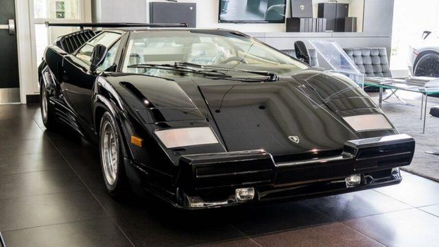 Aynı Lamborghini’yi 3 Kez Satıp Geri Alan Adam, Aracı Tekrar Satışa Çıkardı